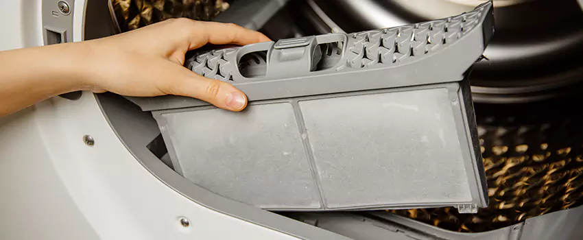 Signs Of A Clogged Dryer Lint Trap in Wantagh, New York